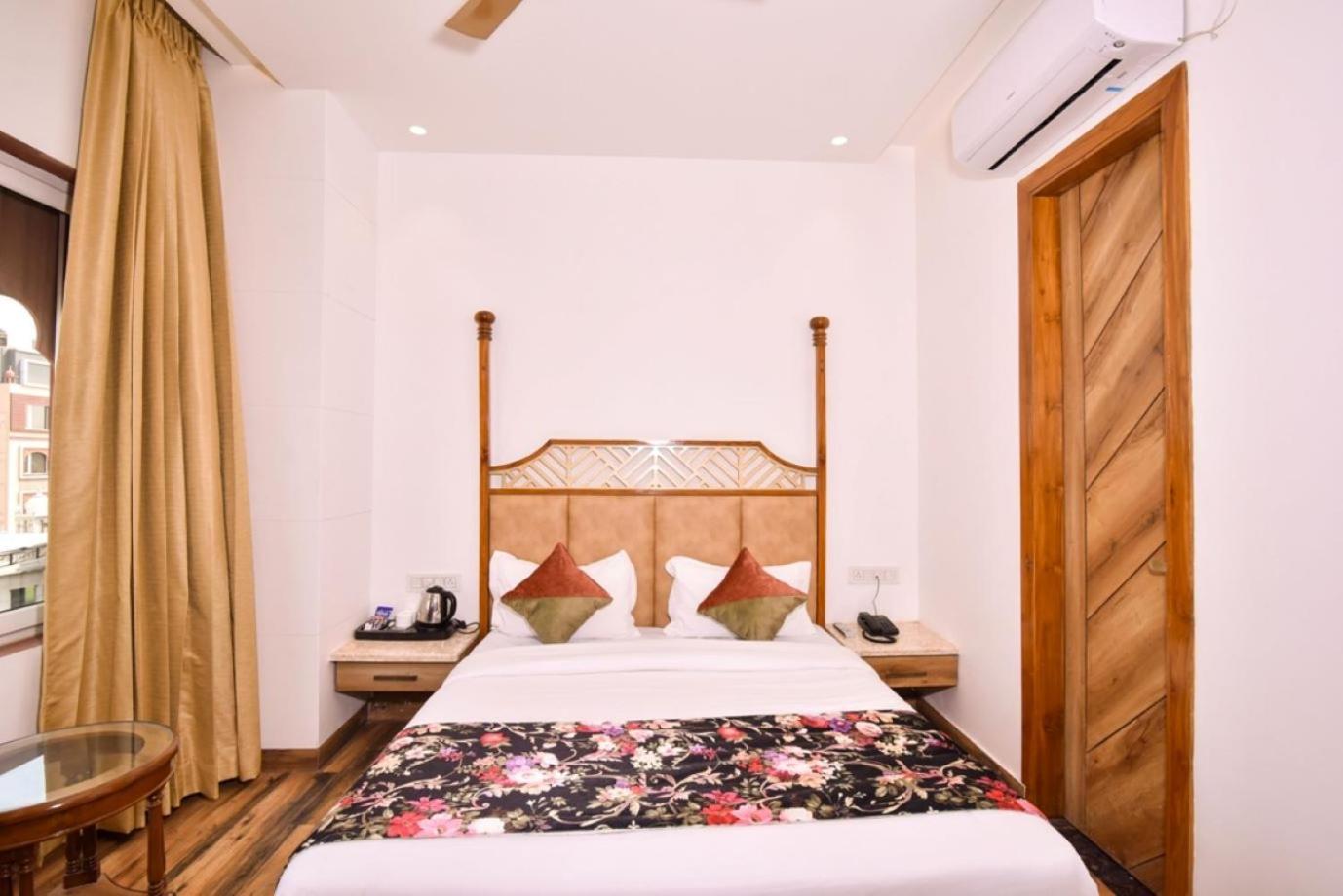 אמריצר Hotel Rv Golden מראה חיצוני תמונה