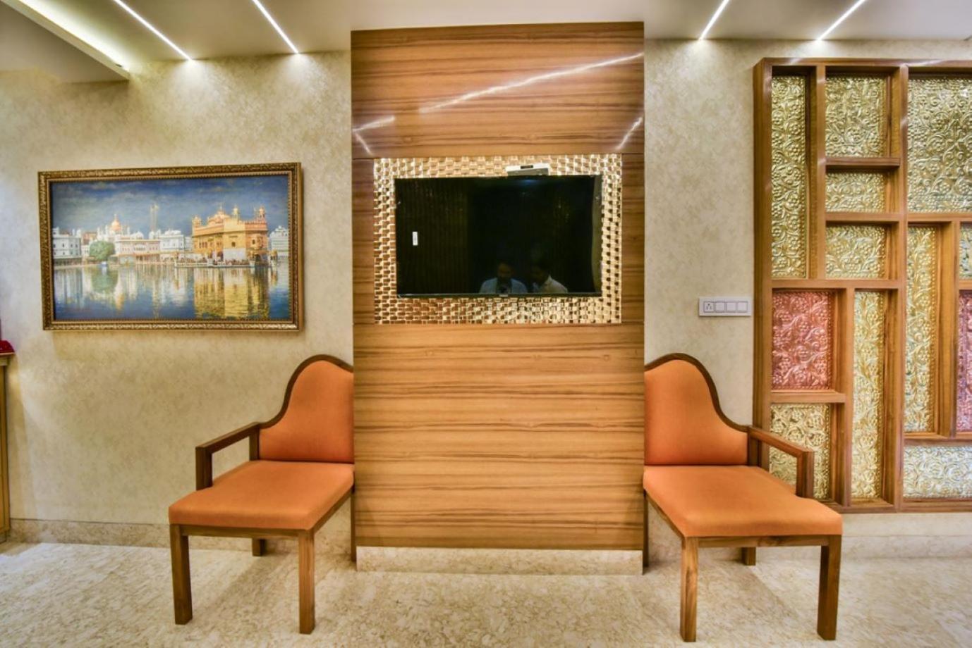 אמריצר Hotel Rv Golden מראה חיצוני תמונה