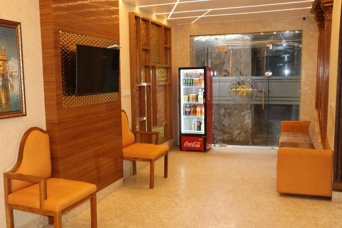 אמריצר Hotel Rv Golden מראה חיצוני תמונה